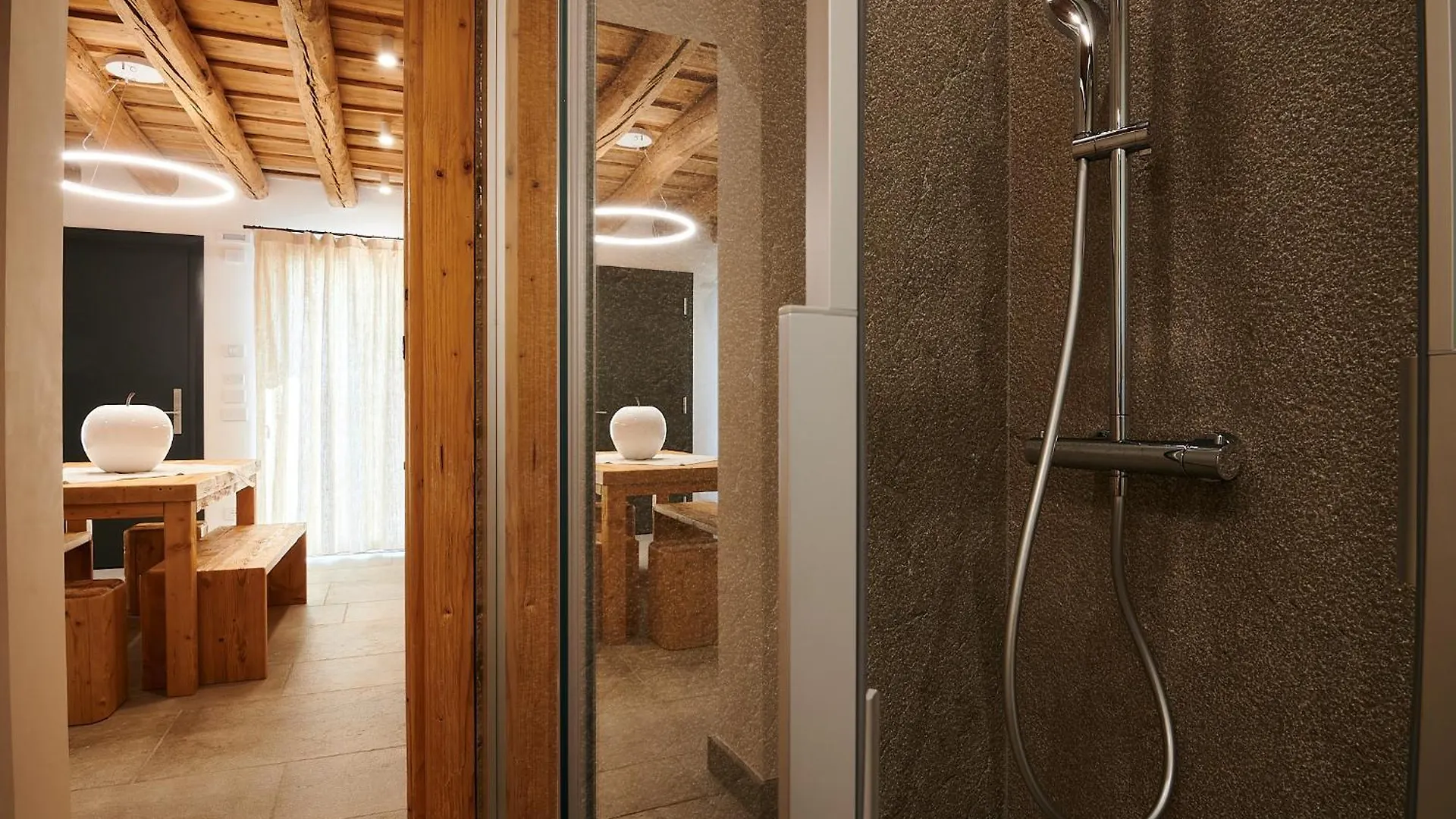 Apartment Brocheta Guest House, Immersa Nella Natura Chies d'Alpago Italy